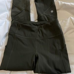 Lululemon crop leggings